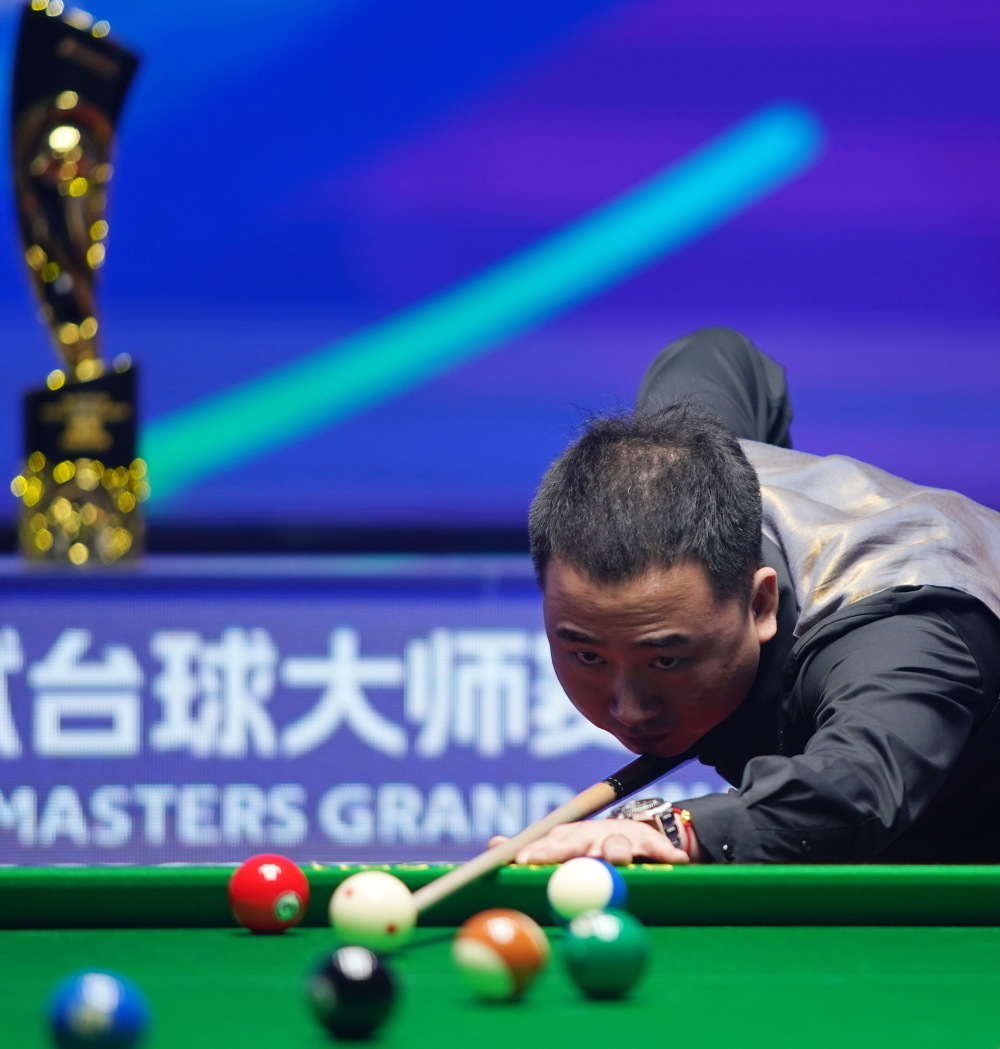 鏖战成2比 鏖战成2比